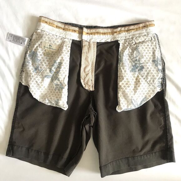 Tommy Bahama 9 Inch Tencel Blend Chino Shorts Men Size 33 Brown Golf Casual EUC - Picture 13 of 14